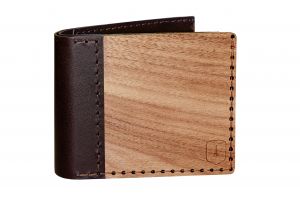 product_picture_with_woden_wallet_virilia