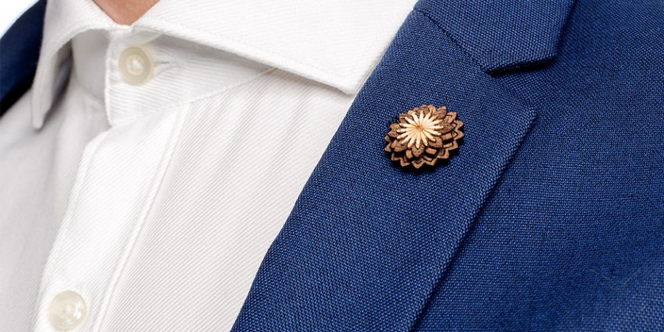 BeWooden - Lapel ornament Lynx Flower for men