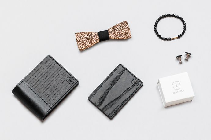 Combination of the BeWoooden Nox Tenebra wooden wallet, the Bellis wooden bow tie, the Tenebra Note cardholder, the Bellis bracelet and cufflinks