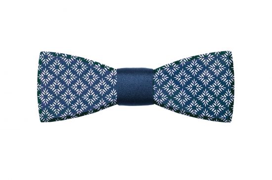 Wooden bow tie Stella the perfect eye-catcher | BeWooden