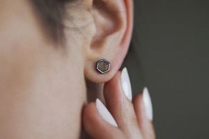 Metal earrings Apis Nox Earrings Hexagon