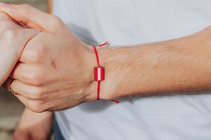 Bracelet Austria with wooden flag