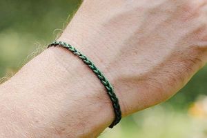 Knitted bracelet Green