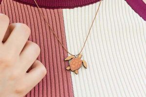 Wooden Pendant Turtle