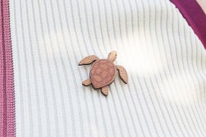 Wooden Brooch – Turtle