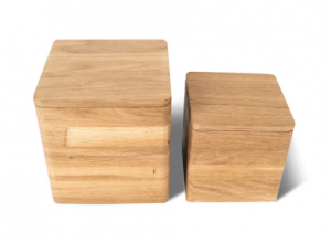 Wooden square container with seal
