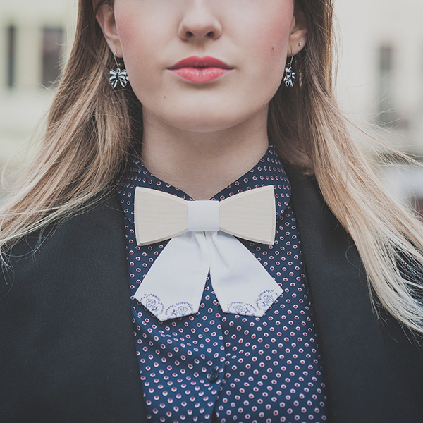 product_wooden_bow_tie_ladies_viola