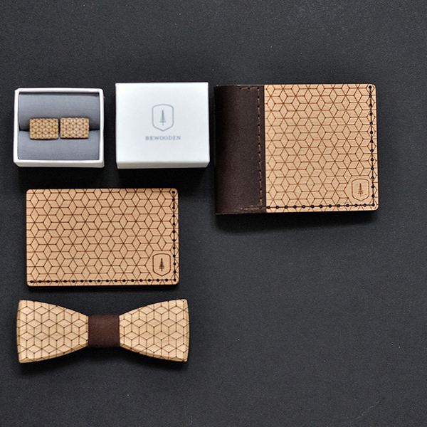 product_man_wooden_bowtie_virie_and_wooden_wallet_virie_and_wooden_cufflinks_virie_cuff_and_cardholder_virie_note